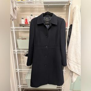 J.Crew classic lady day coat Italian double-cloth wool Thinsulate. Navy. Size 6.